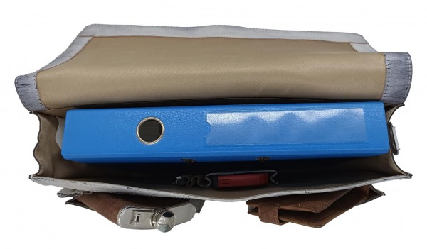 Collegemappe SPARTAKUS aus altweißem Leder - Einzelstück / Unikat Collegemappe SPARTAKUS aus altweißem Leder - Einzelstück / Unikat