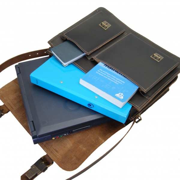 Laptoptasche aus braunem Bio-Leder Laptoptasche aus braunem Bio-Leder