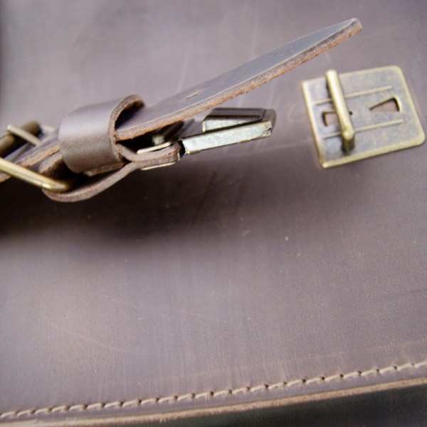 Aktentasche Einstein mit Schließschnallen 8086-30 Aktentasche Einstein mit Schließschnallen 8086-30